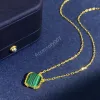 collana di gioielli firmatiCollana con ciondolo a catena con lettera di diamanti da donna stilista di gioielli