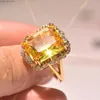 Anneaux de bande Magnifique charmant grand carré jaune CZ pierre anneau femmes mode 9 2 5 couleur cristal Zircon anneau de mariée Tren bijoux L240305