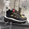 Scarpe da corsa di design italiano con mesh multicolore altamente riflettente e reattivo, suola spessa traspirante, scarpe sportive casual versatili da uomo e da donna