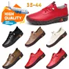 Athletic Shoes Gai Designer Casual Shoes Handgjorda senor Moderskor Kvinnor Mens Mens Single Shoes Leather Softy Bottoms Flat Non-Slip 35-43 komfort