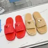 Klassiska designer tofflor sommarmonolith triangel virkning flatform glider kvinnor pappa sandaler dubbla remmar tjocka sulor strandband plattformar storlek 35-42