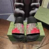 Tasarımcı Erkek Sandalet Çiçek Toz Çanta Ayakkabıları Tiger Yılan Baskı Slide Plajı Yaz Geniş Düz Terlik Boyutu 36-45 K9JZ#
