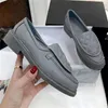 Designer loafers damesschoenen platte gewatteerde loafers platte leren schoenen ccly voor dames luxe dikke hakken mode klassieke winter zwarte schoenen