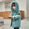 2022 Vinterdesigner Kids Coat Down Jacket For Boys Real Raccoon päls tjock varm baby ytterkläder rockar 2-12 flickor jackor år barn