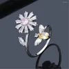 Bagues de cluster romantique fleur abeille type bague femelle créative douce belle accessoires de mode rotatifs en gros