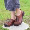 Zapatos para caminar de cuero genuino para mujer, zapatillas de deporte con parte inferior plana y cabeza grande para primavera, botas de trabajo para viajes y senderismo para acampar al aire libre