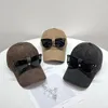 Nouvelles lunettes de soleil de designer Chapeau pour hommes et femmes Automne / Hiver Corduroy Marque à la mode Chapeau de langue de canard Mode détachable Chapeau de baseball polyvalent