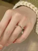 Anéis de banda moda Two Tone Square Round Princess Cut Rings White Zircon Rings for Women Noivado Ring Ring Jewelry Gifts L240305