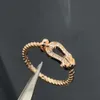 Chaussure Freddy Krueger Freds Halo Ring Fine Version Fried degvridningar Hästsko Ushaped 8 Shaped Horseshoe Ring Full V Gold Plated 18K Rose Gold Diamond Ring för WO