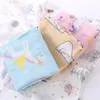 Filtar 60 Muslin Bamboo Cotton Baby Filt Swaddle Soft Cartoon Animal Print Scarf Multifunction Wrap Burp Cloths Handduk Tillbehör