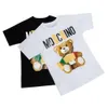 Moda Womens T-shirt verão nova alta qualidade manga curta Marca designer tees Cor o urso em torno do pescoço de algodão Itália luxo mens mulheres soltas Moschino T-shirt sj