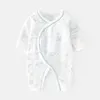 Född långärmad baby casual jumpsuits baby pojkar flickor småbarn rompers bomullskläder kläder mjuka onepiece pyjamas 240220