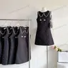 Vestidos femininos de verão, saias com letras de diamantes bordados, vestido sem mangas, casual, slim, gola redonda