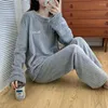 Vêtements de nuit pour femmes Automne et hiver Pyjamas en molleton de corail Pull en vrac Couleur unie Rembourré Homewear Chaud Vêtements mensuels Costume Femmes