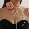 Gargantilla collar de cadenas de cuerda larga con una flor blanca para mujer joyería para el cuello accesorios Kpop rosa