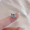 Designer Viviennes Westwoods Ohrringe Coole Sa Little Saturn Kaiserinwitwe Xis Earbone Nails Kupferbeschichtetes Silber Einfache und kompakte Ohrringe Frauen tragen oft Ohr