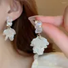 Boucles d'oreilles pendantes pour femmes, mode coréenne, coquille blanche, fleur, goutte, pétale élégant, bijoux d'oreille en Zircon