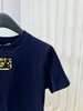 Gratis frakt 2024 Navy Blue O Neck Kort ärmar Pärlor Kvinnor T Skjortor Designer Logo Letter Crystals Short Women Tops 3052