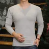 Mode 2024 Långärmad tshirt Mens Vneck Casual Tshirts Slim Fit Base Layer Tops Oversize Blus 240223