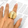 Band Rings Sunny Jewelry Big Ring Exaggerated New Design High Quality Copper Light Weight For Women Bridal Party Classic Tren Gifts L240305