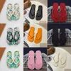 2024 مصمم Slippers Sandals Fashion Outdoor Platform أحذية كلاسيكية مقرصنة الأحذية الأبجدية طباعة Flip Flops Summer Flat Nature Shoes Gai-15