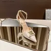 Chaussures habillées Sacs de taille Style français Talons hauts 2024 Nouveau bouton en métal Mode unique avec une ligne boucle talon creux sandalesh2435