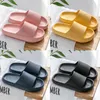 2024 Slippers for Men Femmes Couleurs solides Hots Softs bas Blacks blanc clair Se mer vert multi-marche pour hommes chaussures