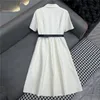 Vestidos de verão saias para mulheres bordado carta saia casual clássico charme senhora vestido com cinto