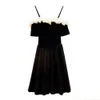 Zhuoya Französischer Rock 2024 Frühling Neues leichtes Luxuskleid Süßes One-Line-Ausschnitt mit hängendem Trägerkleid für Frauen