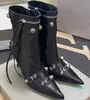 2024 nouveau célèbre créateur de luxe femmes bottes hiver nouveau cuir véritable pointu rivet marque talons hauts nouveau noir talon fin gland boucle de ceinture à manches courtes dames bottes