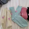 Chaussettes mi-tube pour femmes, étiquette de lettre, fil lourd, tricot solide, japonais, doux, automne hiver, Simple, décontracté, mode Ins