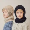 Ensemble écharpe et chapeau d'hiver pour garçons et enfants, bonnet tricoté en peluche avec housses de Protection des oreilles chaudes