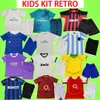 Kids Kit Madrids Retro Soccer Jerseys Reals Ronaldo Zidane Kaka Milans 02 03 04 05 06 07 08 10 11 12 16 17 18 Meninos Define Camisa de Futebol CFC Uniforme Brazils AC 1998 Arsen Henry