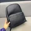 حقائب Womans Utses Progner Backback Counter Contract Classic Usisex Handbags Black Back Pack Sign Metal Zipper عالية الجودة متعددة الجيوب.