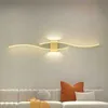 Lampada da parete Lampada da parete moderna a LED per soggiorno Sfondo Camera da letto Comodino Corridoio Riparo della parete Luce Decorazione domestica per interni Apparecchio di illuminazione