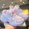 Childrens Sports Shoes 2024 Spring Shoulder White Sports Shoes Suitable for Children and Girls Fashion Breathable and Non slip Preschool Running Shoes 240305