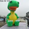 wholesale Gros géant 8mH 26ftH avec ventilateur Modèle animal assis gonflable de dinosaure gonflable vert attrayant pour la publicité ou l'affichage dans Jurassic Park