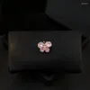 ブローチかわいいピンクの蝶のブローチ女性のハイエンドスーツ服ネックライン露出防止小さなバックルアクセサリーカラーピンジュエリー5303