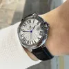 2024 MENS CLASSIC Watch Business Calender Luxury äkta läder Mens Watch Waterproof Student Quartz Watch