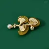 Brooches Vintage Fashion Pearl Inlay High-grade Matching Jewelry Pin Gingko Leaf Beeswax Plant Corsage Brooch For Women