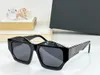 نظارة شمسية مصممة روك للرجال للنساء F4 Summer Fashion الأنيق الشارع العالي على طراز Traveler Anti-Ultraviolet Retro Plate Acetate Alien Frame Glasses Random Box