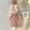 Sweet Heart Women Drawstring Shoulder Bag broderade mönster Dam Bucket Purse Handväskor Retro Pink Female Plaid Messenger Bag 240229