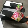 Designer Slides Pantofole da donna per uomo GG Blooms Sandalo scorrevole floreale supremo Scivoli in gomma per bambini con Web Sandalo estivo Pantofola da spiaggia a righe con ape tigre