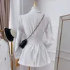 Fashion Runway All Season Donna Cappotto a maniche lunghe con intaglio Bottone in metallo Vita modellante Blazer corsetto bianco nero 240226