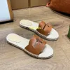 Luxe designerschoenen voor dames Espadrilles in elkaar grijpende glijbaan Gratis instapper Loafer Letters uitgesneden lederen casual sneakers Dames Zomer instappers Maat 35-41