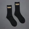 T-shirt 4 paires de chaussettes Rhude pour hommes et femmes, unisexe, boîte à cigarettes, lettres, chaussettes en coton, à la mode, été, 2023