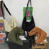 Fritid canvas axelväska för kvinnor enkel fast färg stor kapacitet crossbody väska på kvinnlig högskolestudent rese bokväska 240306