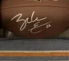 MAHOMES JUSTIN HERBERT Joe Montana Christian McCaffrey Lem Barney Joe Theismann Zach Ertz Lynn Swann Matt Cassel Mark Brunell Autographié Signé ballon de football automatique