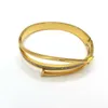 Gorąca bransoletka w kształcie litery T-Diamentowa złota bransoletka żeńska moda klamra światła luksusowy tiffay nieregularny ha6z