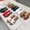 2024 designer womens luxury vintage square head flip-flops Slippers womens genuine leather pure color metal lock outdoors high-heeled sandals ladys open-toe shoes